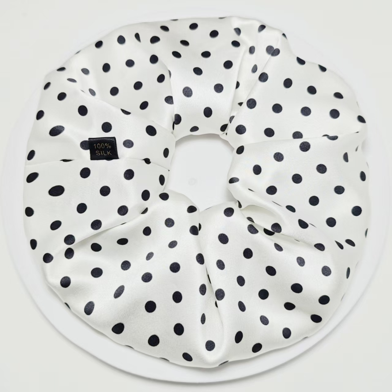 22 momme silk hair tie